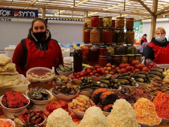В Киеве уже открылись 13 продовольственных рынков: адреса