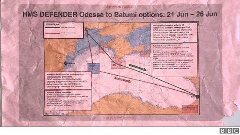 Секретні документи Міноборони Британії по есмінцю «Дефендер» знайшли на автобусній зупинці