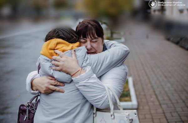 Україна повернула ще чотирьох дітей, вкрадених окупантами