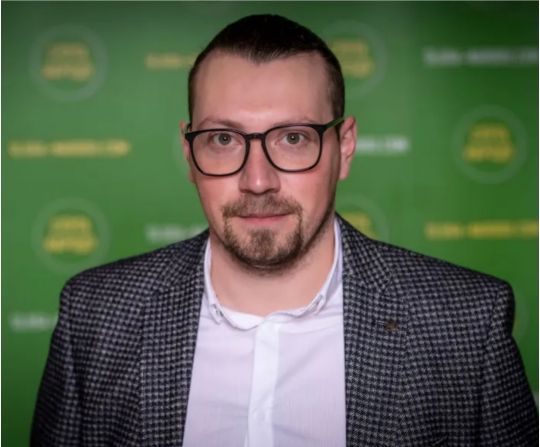 Безгін не задекларував прибуток від бізнесу з родичами-депутатами рф, за який перебуває під слідством, — Береза