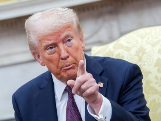 Трамп найближчим часом має вирішити питання про припинення допомоги Україні, — ЗМІ