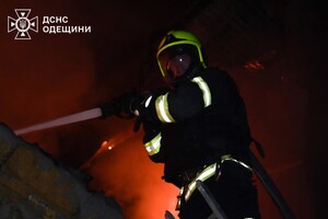Пожары и пострадавшие в пригороде Одессы: последствия вечерней атаки БпЛА