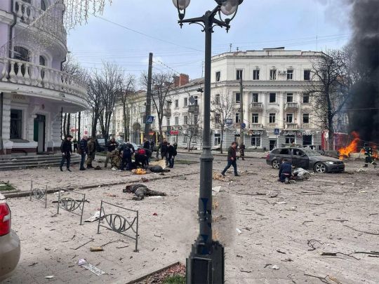 Російські нелюди атакували місто Суми в Вербну неділю: багато загиблих та постраждалих
