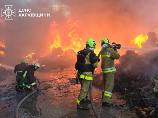Терористи з рф знову били по мирних містах: де вночі зафіксовано вибухи та працювала ППО