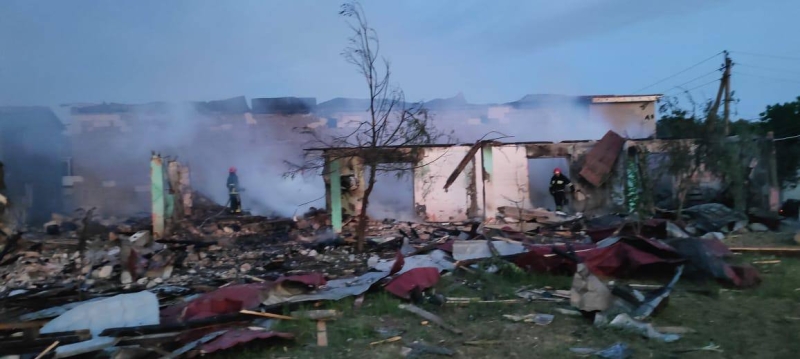 Внаслідок атаки дронів на Київщині пошкоджено приватні будинки, а на Одещині зруйновано базу відпочинку (фото)