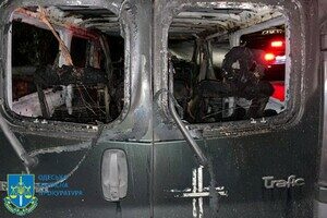 В Одессе молодой человек сжег три военных автомобиля: как его наказал суд