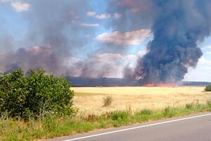 Масштабный пожар в Одесской области привел к усложнению движения: что горит