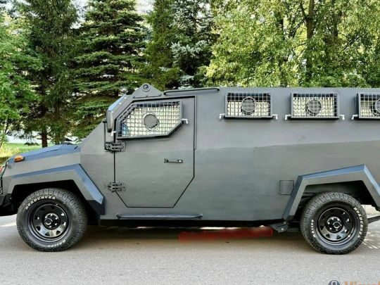 В&nbsp;окупантів новий бронеавтомобіль: до&nbsp;чого тут Китай