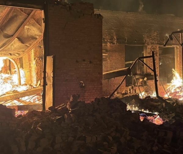 Дрони ворога вночі атакували Охтирку та&nbsp;Ізмаїл: у&nbsp;містах сильні пожежі, є&nbsp;поранені (фото)