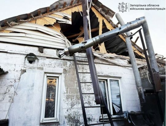 Палаючі домівки, вибиті вікна, загиблі і&nbsp;поранені діти: дрони атакували українські регіони