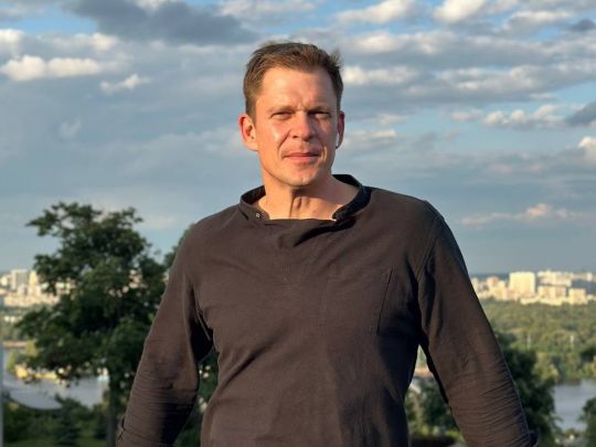 &laquo;Після прильоту &bdquo;Шахеда&ldquo; в&nbsp;наш дім, ходимо до&nbsp;укриття&raquo;: відомий актор Андрій Ісаєнко про випробування під час великої війни
