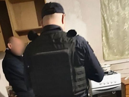 Жахлива трагедія на&nbsp;Київщині: 7-річний хлопчик застрелив дівчинку з&nbsp;батькової рушниці