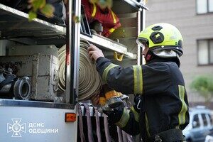Пожар в ЖК "Одесские традиции": среди спасенных ребенок, есть пострадавшая