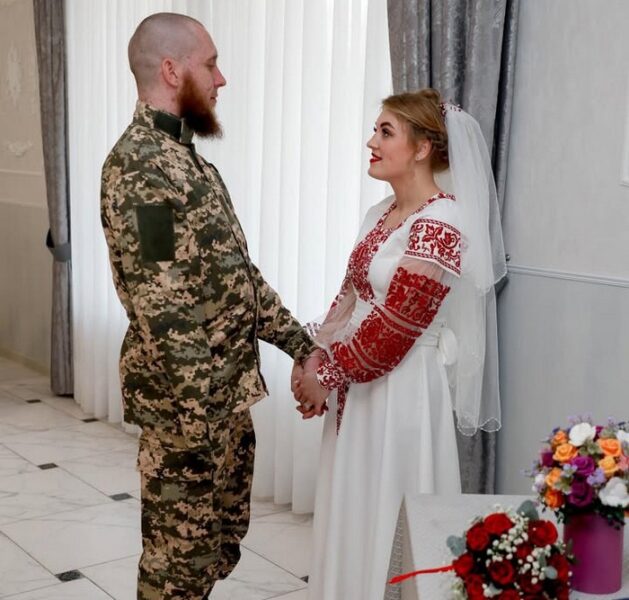 &laquo;Мене ніс російський полонений, я&nbsp;жер сніг, немов божевільний&raquo;: ветеран про поранення, бізнес і&nbsp;боротьбу