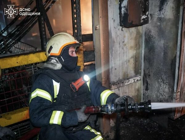Росія атакувала Україну безпілотниками: де&nbsp;пролунали вибухи