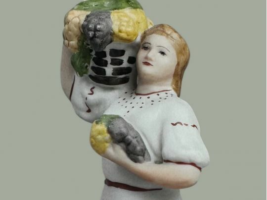 &laquo;Ця&nbsp;ягода, оспівана українськими фарфористами, є&nbsp;джерелом прибутку багатьох знаменитостей&raquo;,&nbsp;&mdash; колекціонерка Людмила Карпінська-Романюк