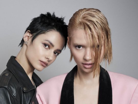 &laquo;Проживають жах та&nbsp;біль&raquo;: українські близнючки Bloom Twins вразили новою піснею (відео)
