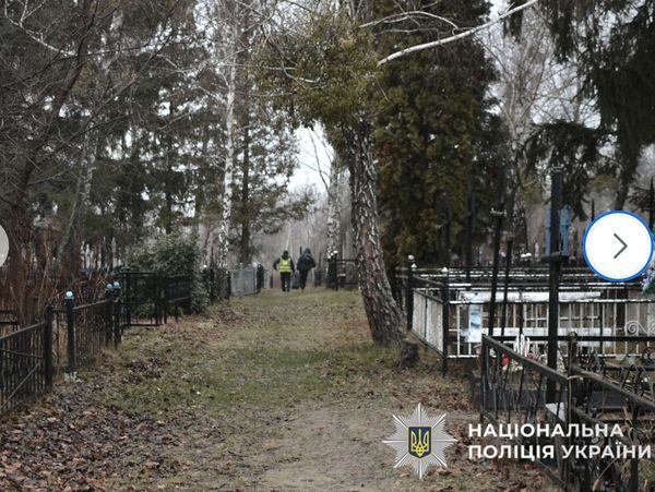 На&nbsp;цвинтарі під Києвом із&nbsp;помсти розстріляли іноземця (фото)