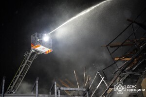 РФ нанесла удар по многоэтажке в Одесском районе: пострадал мужчина