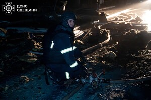 Загорелся промышленный объект: последствия ночной атаки БпЛА на Одессу