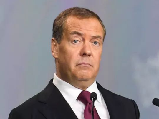 Медведєв опублікував відео удару &laquo;Орєшніком&raquo; і&nbsp;пригрозив Макрону