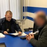 Более двух миллионов гривен убытков на дровах для ВСУ: в Одесской области разоблачили чиновника