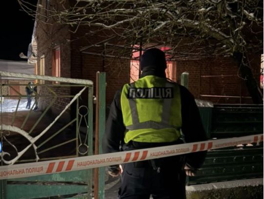 Двоє підлітків та&nbsp;їхнього батька знайдено застреленими у&nbsp;селі на&nbsp;Львівщині: версія правоохоронців