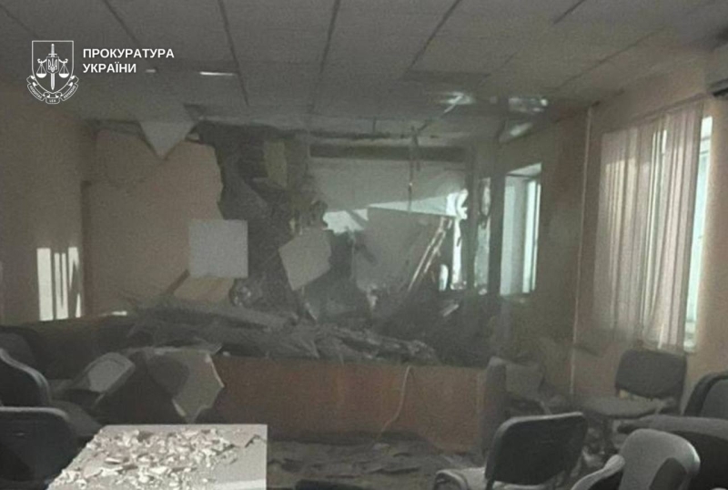 Полювання на&nbsp;поліцейських: вибух у&nbsp;Дніпрі розслідують як&nbsp;теракт (фото, відео)