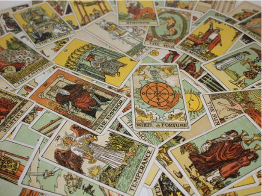 Скорпіонам&nbsp;&mdash; &laquo;Дев'ятка мечів&raquo; та&nbsp;тривожні думки, Дівам&nbsp;&mdash; &laquo;Самітник&raquo; та&nbsp;порядок у&nbsp;голові: Таро-прогноз на&nbsp;8 лютого