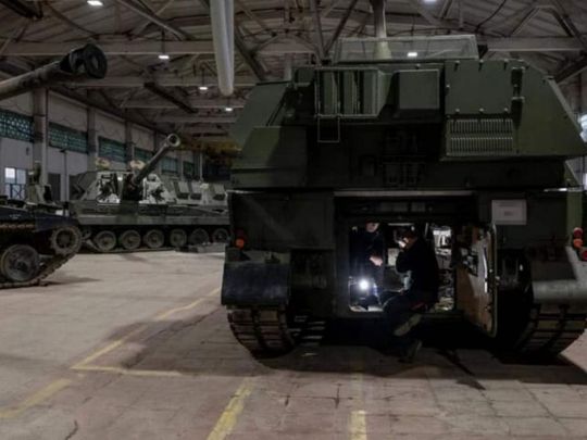 Британська помилка: селфі з&nbsp;гаубицями розкрило секретні майстерні в&nbsp;Україні