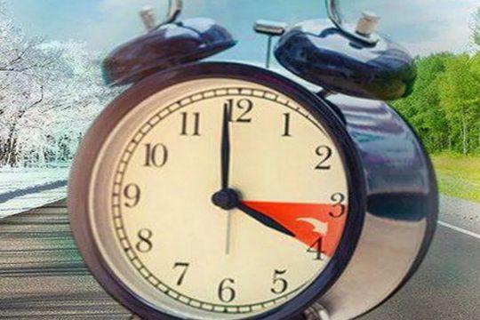Переведення годинників у&nbsp;2026 році: чи&nbsp;перейдуть українці на&nbsp;літній час і&nbsp;що&nbsp;вирішила влада