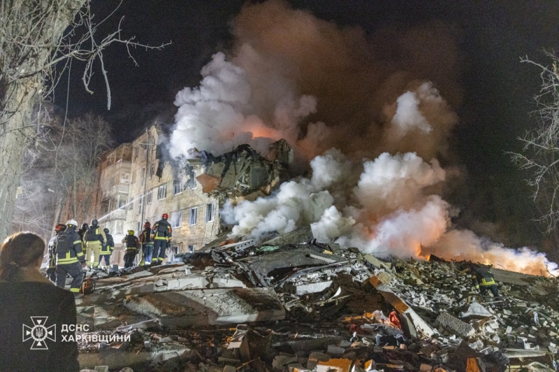 росія масовано атакувала Україну балістикою: страшні руйнування, пошкоджена залізниця, під завалами люди (фото, відео)