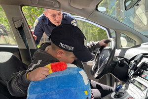 В Одессе мальчик из-за обстрела остался без мамы и потерял дом: ребенку помогает полиция