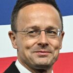 Сійярто звинуватив Україну у поразці Орбана на виборах