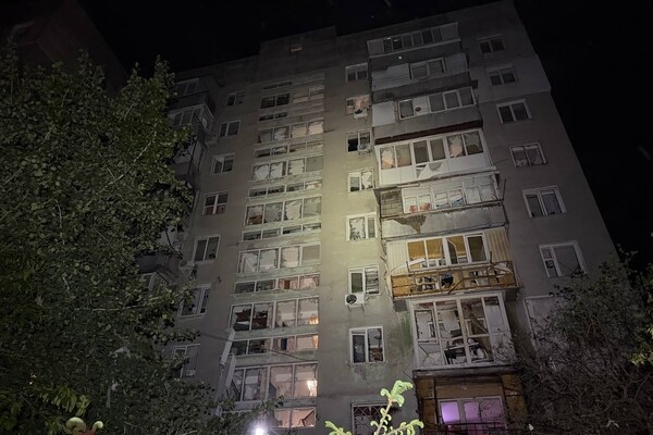 РФ ударила по многоэтажке в Одессе: есть пострадавший