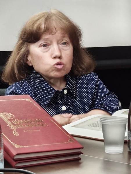 Священник сховав реліквію в&nbsp;ящику з&nbsp;вугіллям, але експедиція знала, де&nbsp;її&nbsp;шукати: в&nbsp;Києві презентували факсиміле Турівського Євангелія&nbsp;XI століття