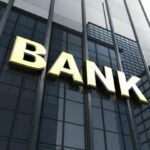 Українцям знову обмежать ліміти банківських переказів: кого це торкнеться