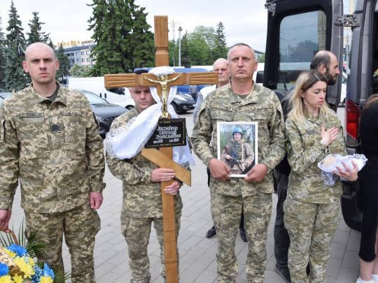 Загинув у&nbsp;боях за&nbsp;Авдіївку: на&nbsp;Волині попрощалися з&nbsp;прикордонником, який понад два роки вважався зниклим безвісти