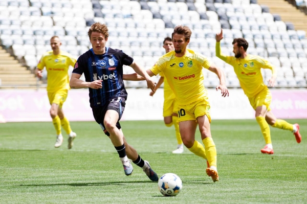 Футбол. &laquo;Чорноморець&raquo; &ndash; &laquo;Металіст&raquo; &ndash; 1:0 (+огляд матчу та пресконференція)