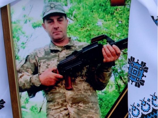 Чесно працював, жив скромно та&nbsp;гідно: ворожа куля забрала життя десантника з&nbsp;Вінниччини