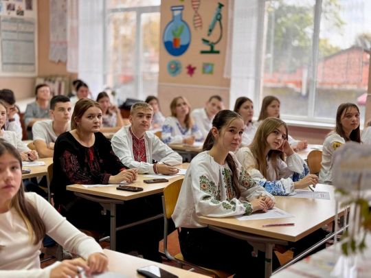 Шкільна реформа в&nbsp;Україні: МОН пояснило, чому скорочують 10&minus;12 класи